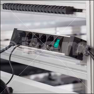 Multi-Socket Power Strip, 5 outlet, with system plug